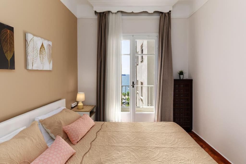 Location 3 Bedroom With View Apartament Saloniki