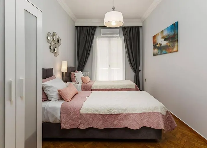 Best Location 3 Bedroom Apartment With View